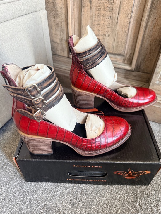 freebird Shoes - New Freebird Red Croco Randi Size 8